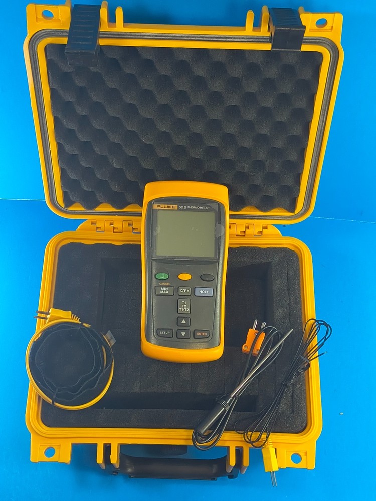 Fluke 52 II  Thermocouple Thermometer Meter