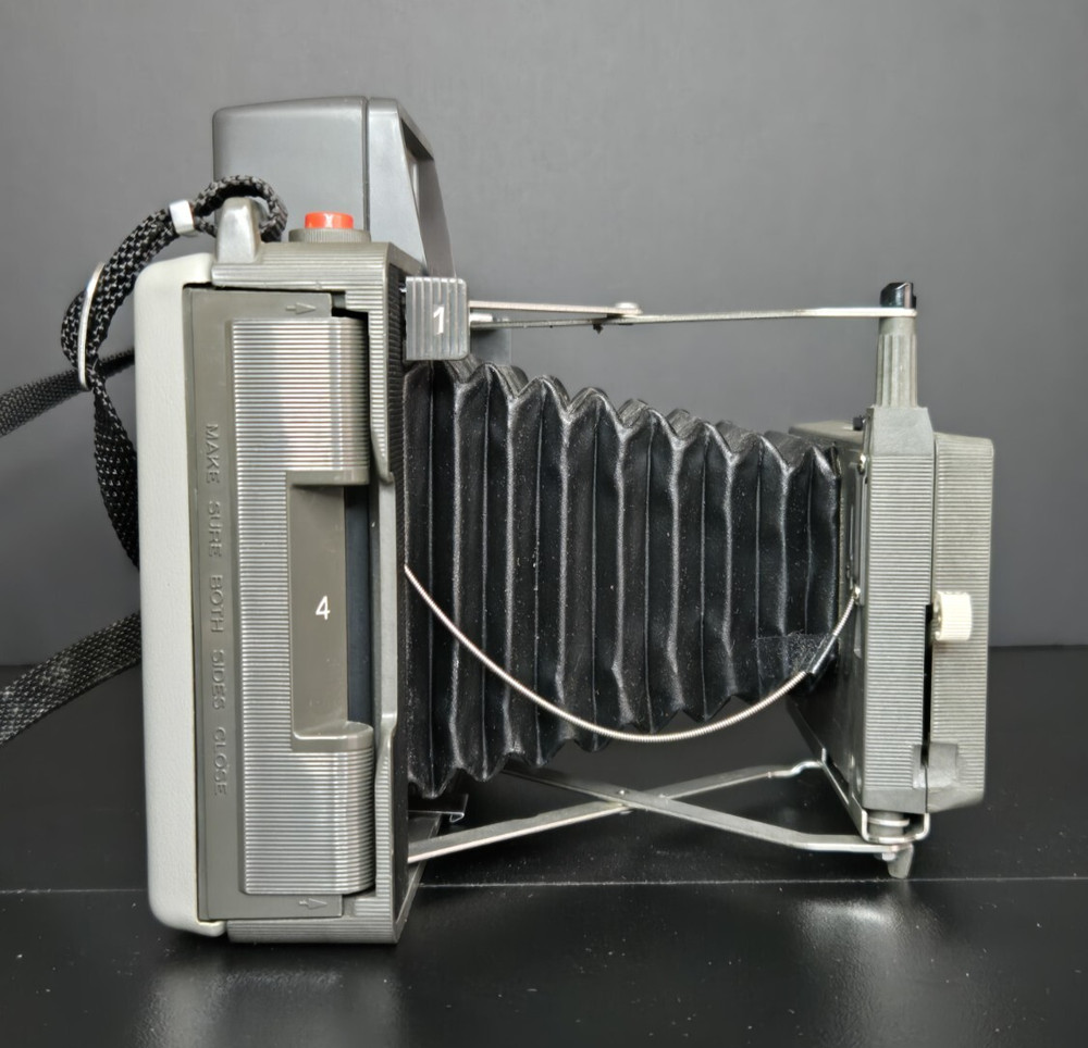 Polaroid Automatic 210 Land Camera with Case Vintage Untested