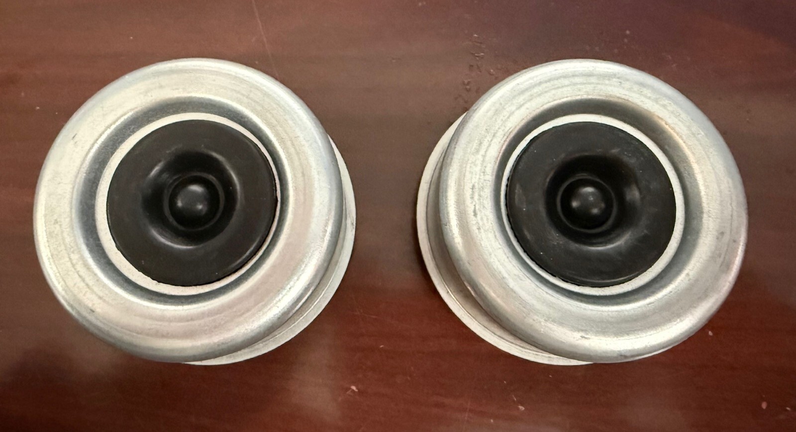 7K-CAP TRAILER AXLE AND HUB COVER (2.72") SOLD IN LOTS OF 2