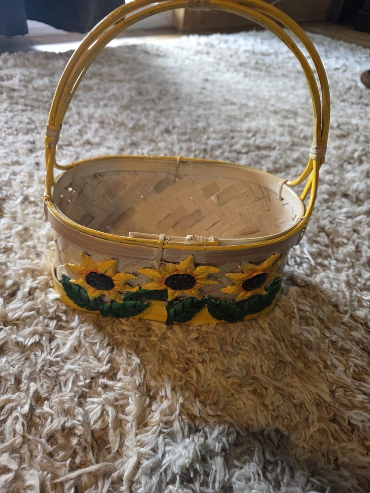 Universal Thread Mustard Yellow And White Basket With Sunflowes