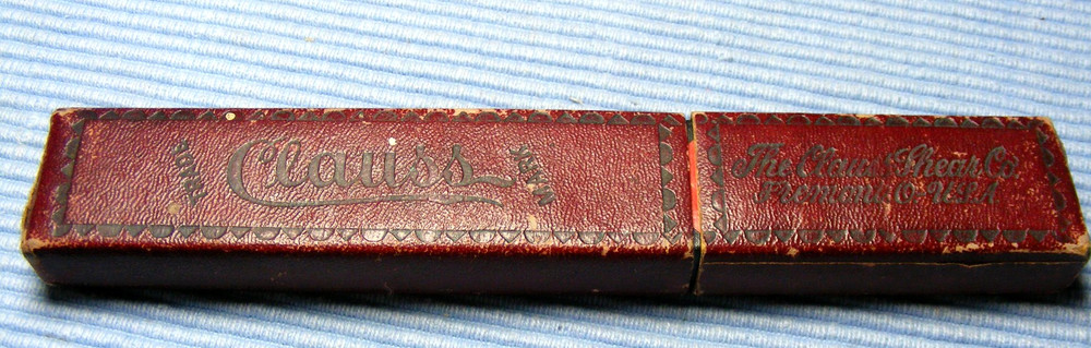 Vintage Clauss Straight Razor With Case