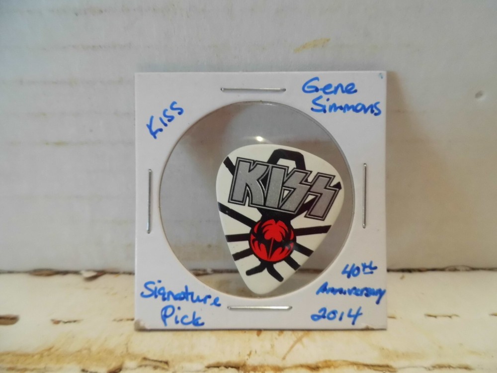 KISS "GENE SIMMONS" 2014 40TH ANNIVERSARY GUITAR PICK~READ DESCRIPTION (18A~8)