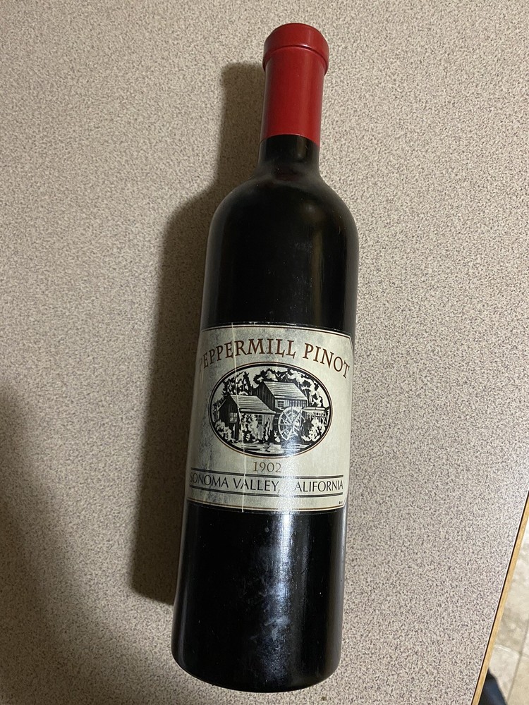 Pepper mill Pinot Wine Bottle