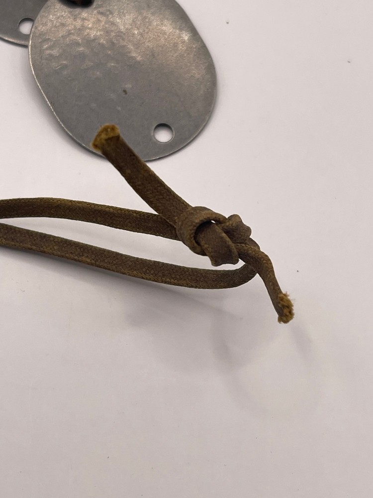 WW II (dog tag) USMCWR