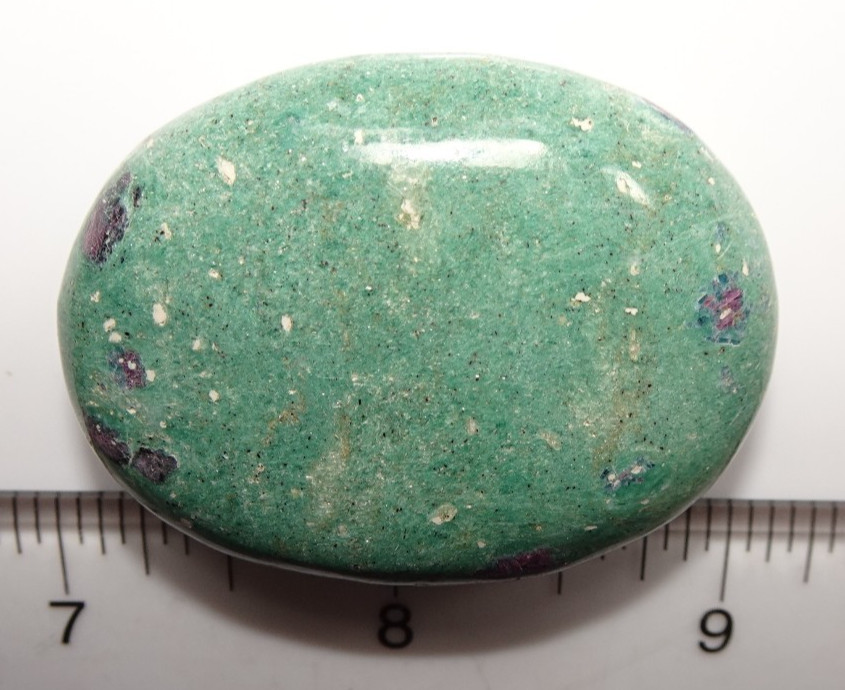 Ruby Fuchsite Palmstone - India sc1013