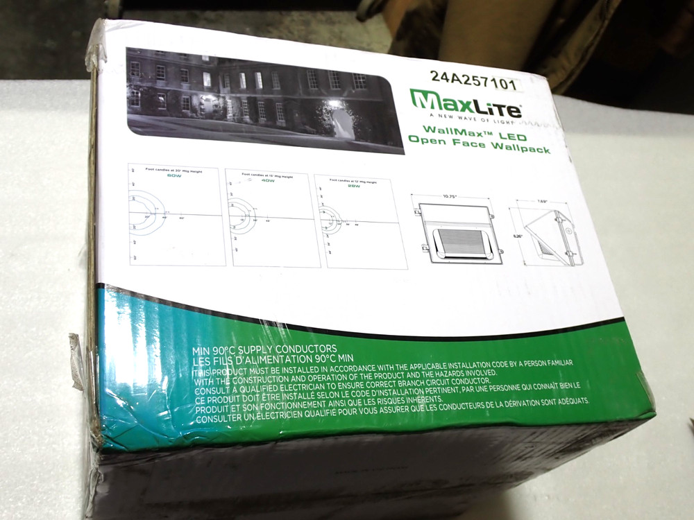 MAXLITE WCOP28U-CSBPC Wallmax LED Open Face WallPack PHOTOCELL NEW