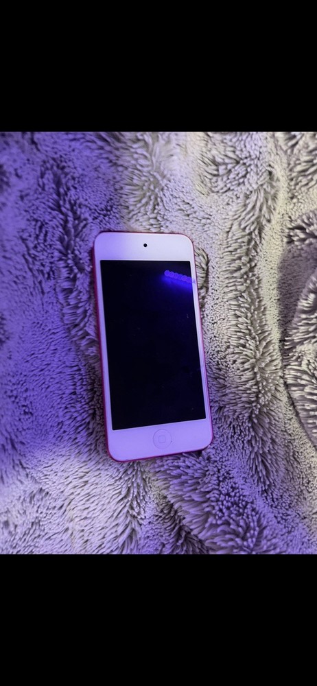 Pink Apple Ipod