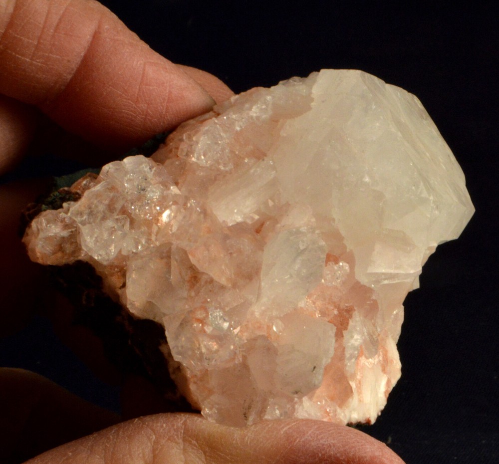 #6925 Apophyllite & Stilbite - India