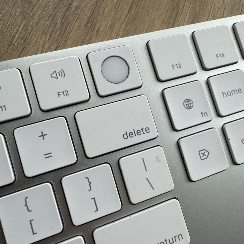 A2520 Replacement Keys For Apple Wireless Keyboard Individual Key Silver Frame