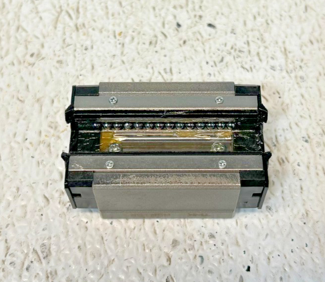 THK HSR15R Linear Bearing