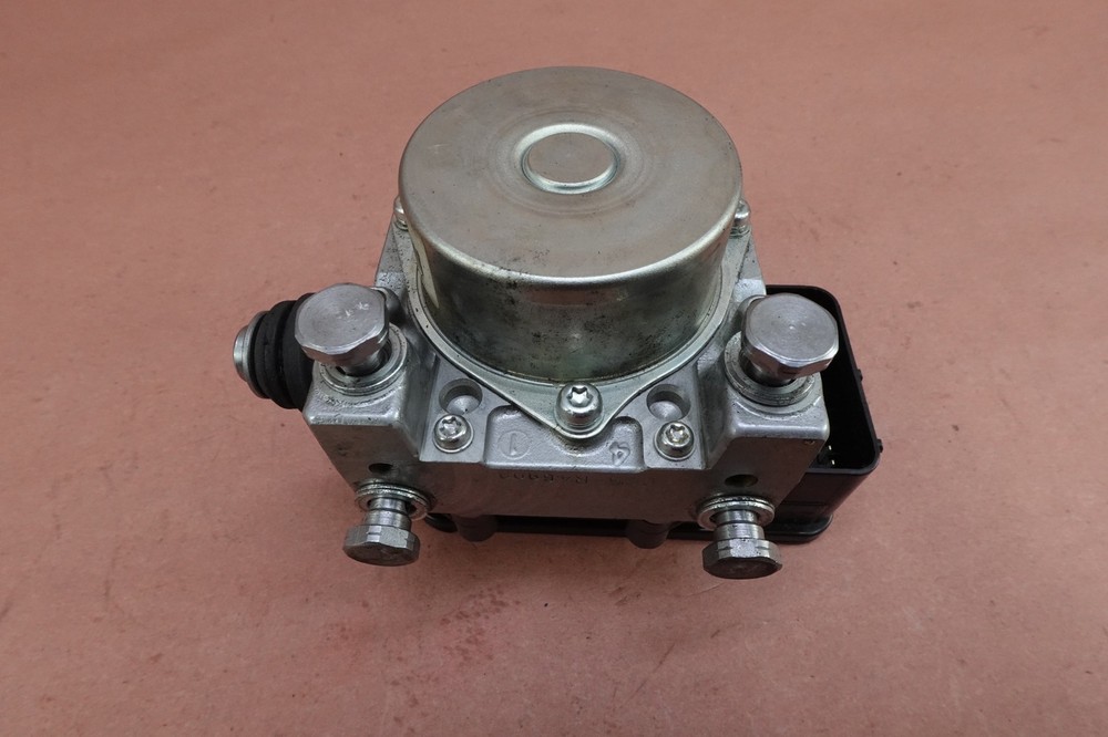 2012-2015 TRIUMPH TIGER EXPLORER ABS Brake Pump Module
