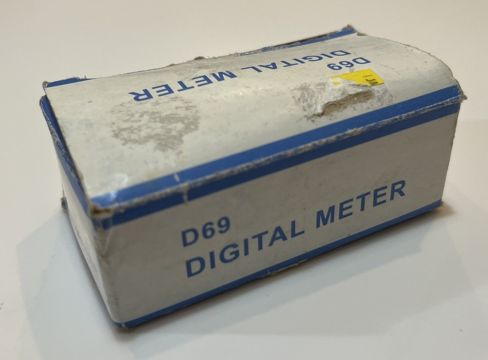 D69-2042 Digital Panel Meter New Open Box Free Ship