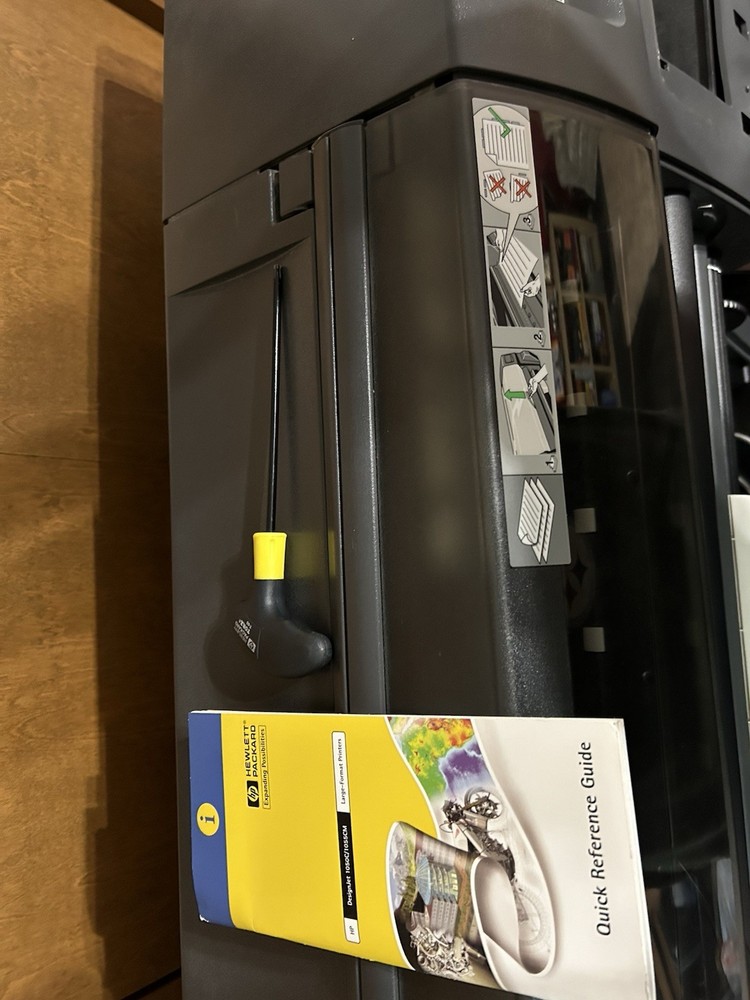 HP DesignJet 1050c Large Format Color Plotter