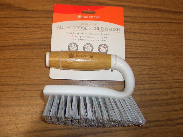 Full Circle Tough Stuff All-Purpose Scrub Brush-White