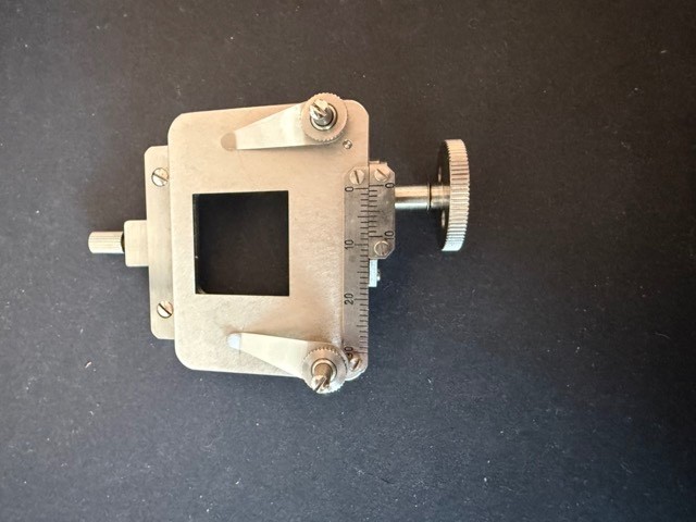 Leitz 6 Spindle Ernst Reitz's Integrating Stage - Microscope Rare Accessory