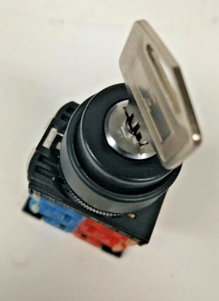 Fuji Electric second gear Key selector switch button AR22JR-2A