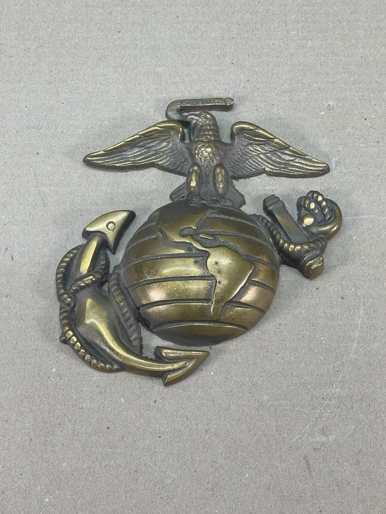 Vintage USMC MARINE CORP.  BRASS PLAQUE SEMPER FI (E8)