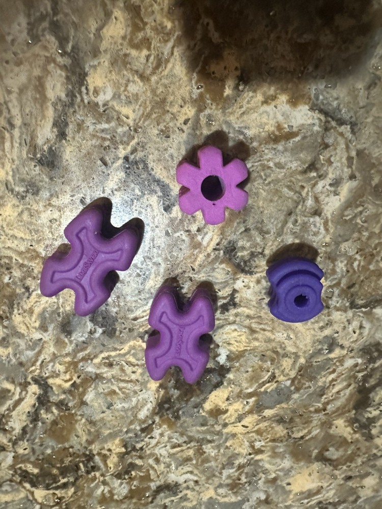 bee stinger vibration damper