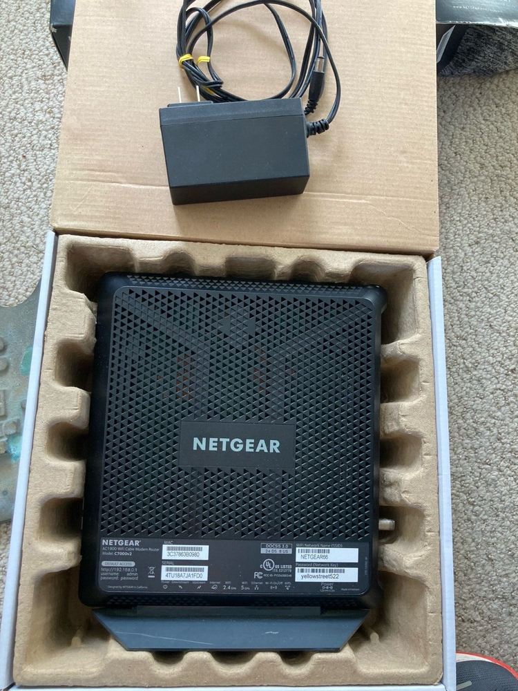 Netgear Nighthawk Ac1900 C7000 cable modem router