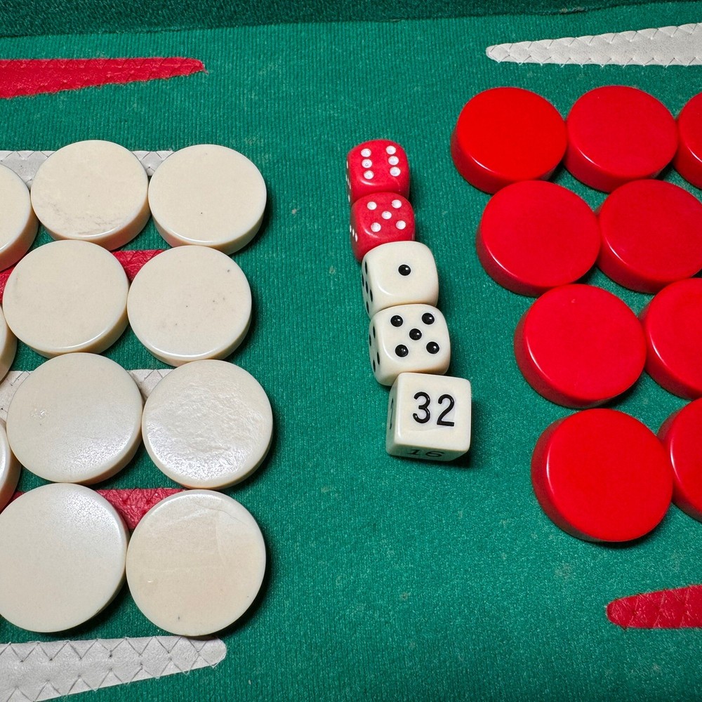 VTG Backgammon Set Bakelite 32 Red Cream Pieces
