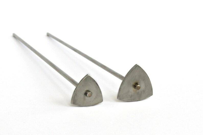 A 'guitar pick' / shield cabochon mandrel - Lampwork Tool