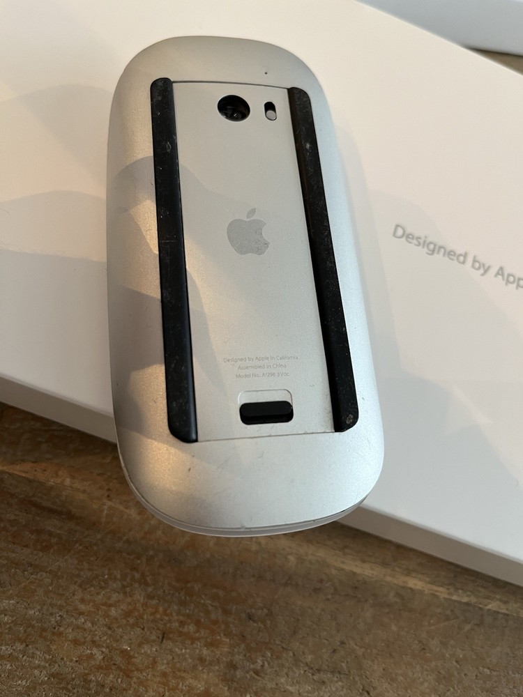 Apple Mac Wireless Bluetooth Keyboard A1314 & Magic Mouse A1296 Battery Powered