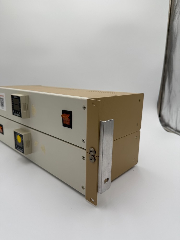 Omega CN 8500 Temperature Controller