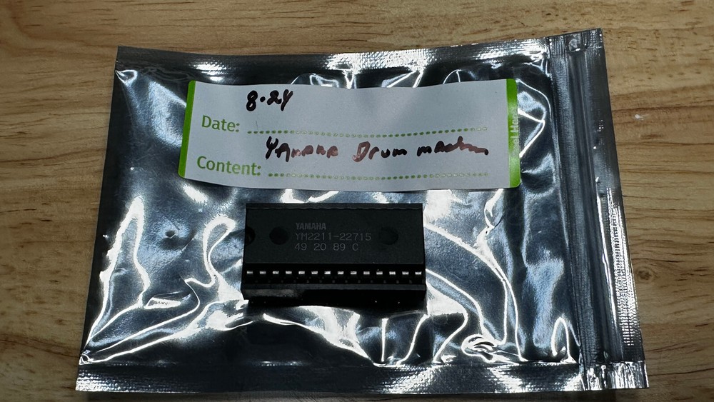 Yamaha IC - YM2211-22715 ROM Chip  Pull from Yamaha Drum Machine