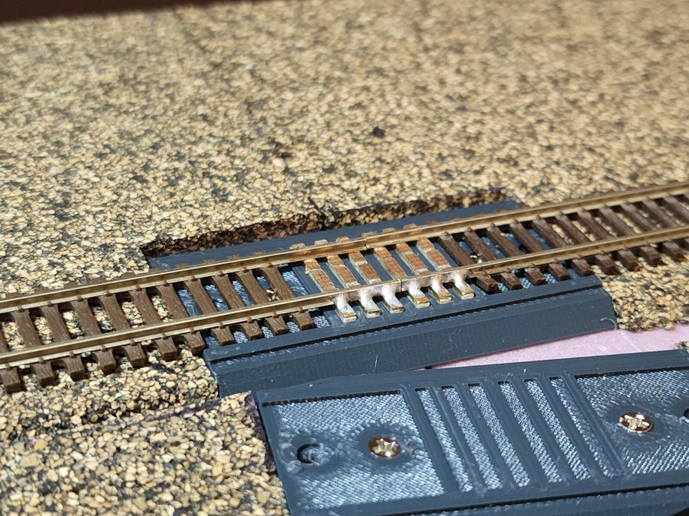 N SCALE CODE 55 MODULE STRAIGHT JOINT KIT BULK PACK