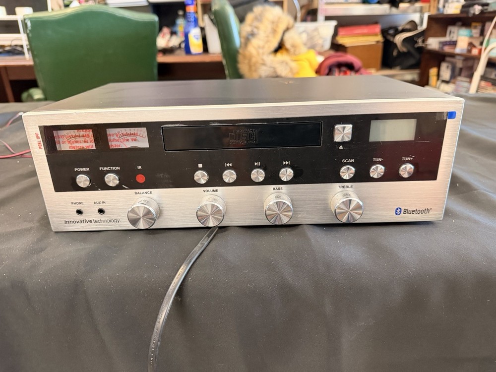 Innovative Technology ITCDS-5000 FM Stereo Receiver/CD/Bluetooth - Untested