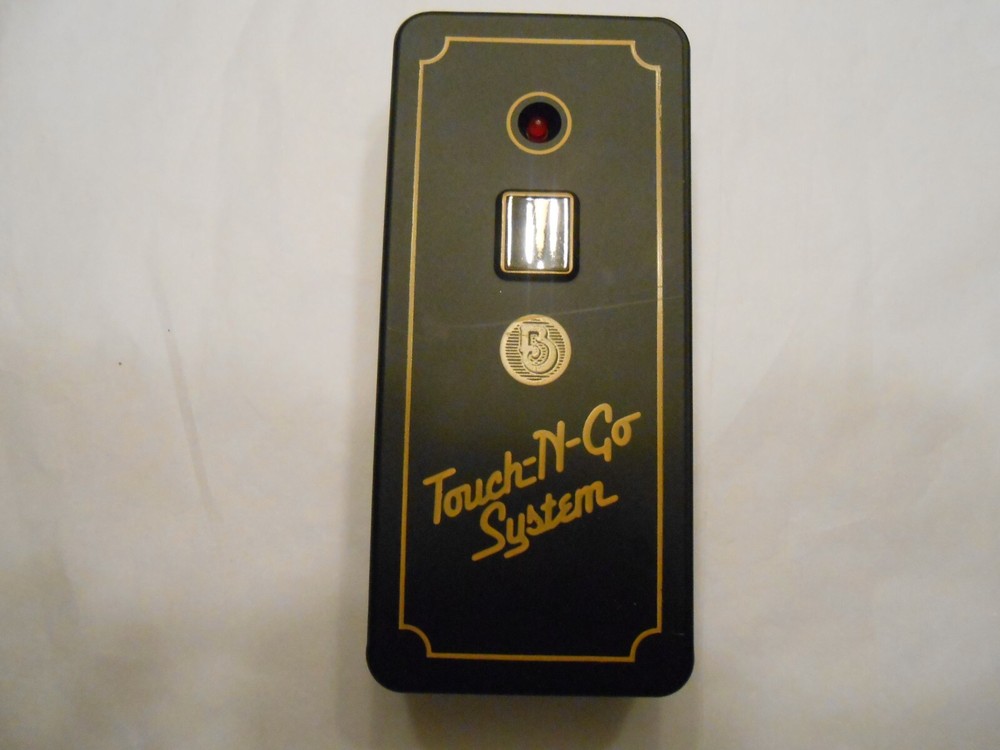 Bachmann HO Scale Touch-N-Go System Controller No. 41-935-02B - Untested