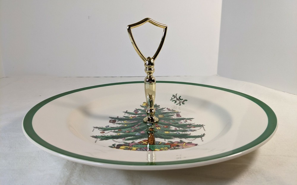 Spode Christmas Tree 10 3/4" Round Handled Serving Plate Tray