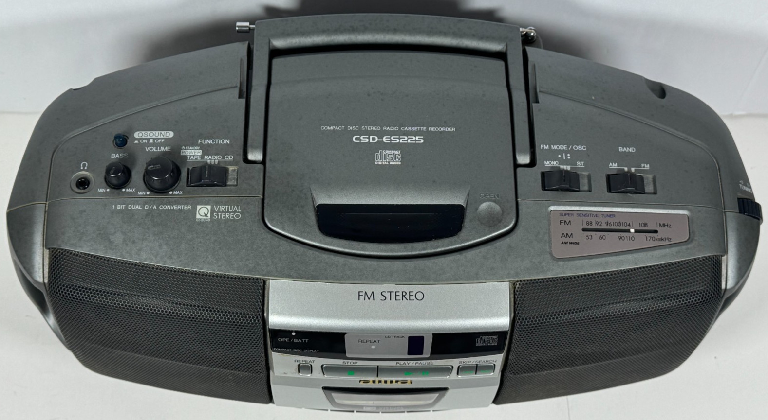 AIWA CSD-ES225 Compact Disc Stereo Radio Cassette Recorder Boombox FULLY TESTED