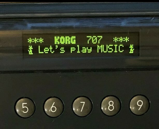 Korg 707 (Super Enhanced Black) PMVA LED Display !