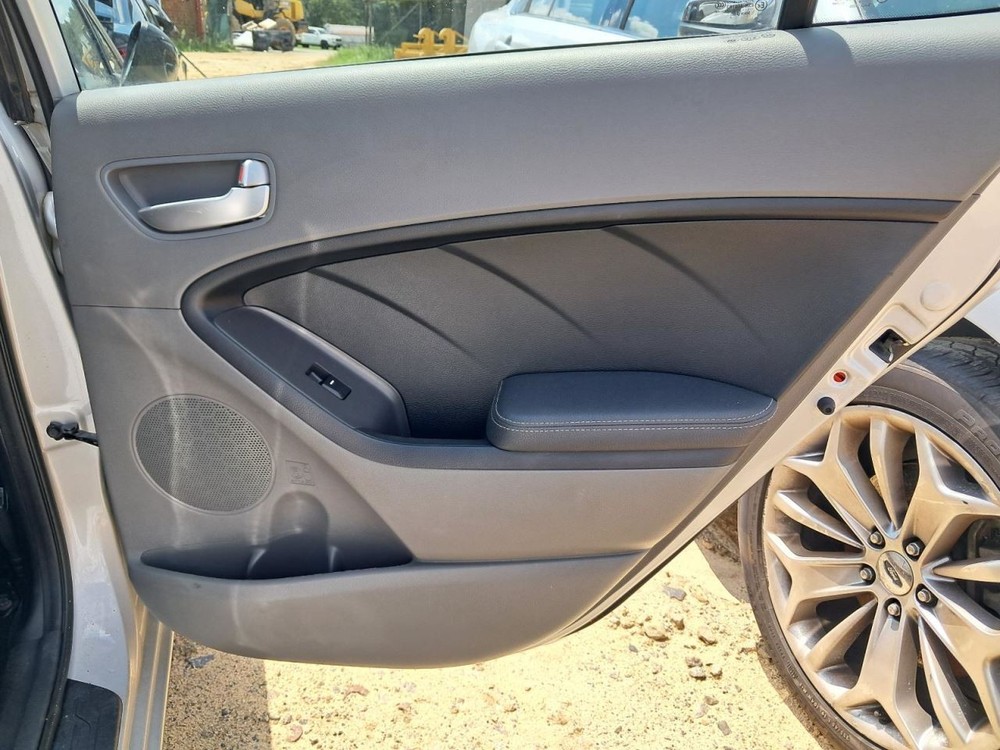 FORTE 2018 Glove Box 4753440