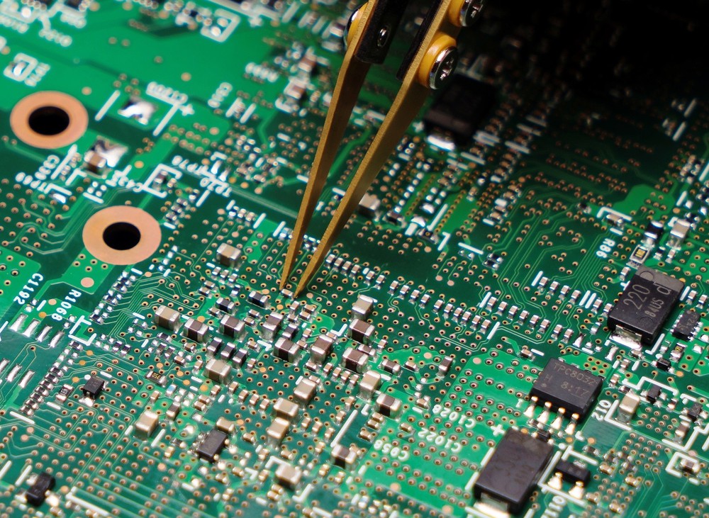 LCR Research Pro1 Plus LCR meter with Precise Test Tips / Link1 PC Connectivity