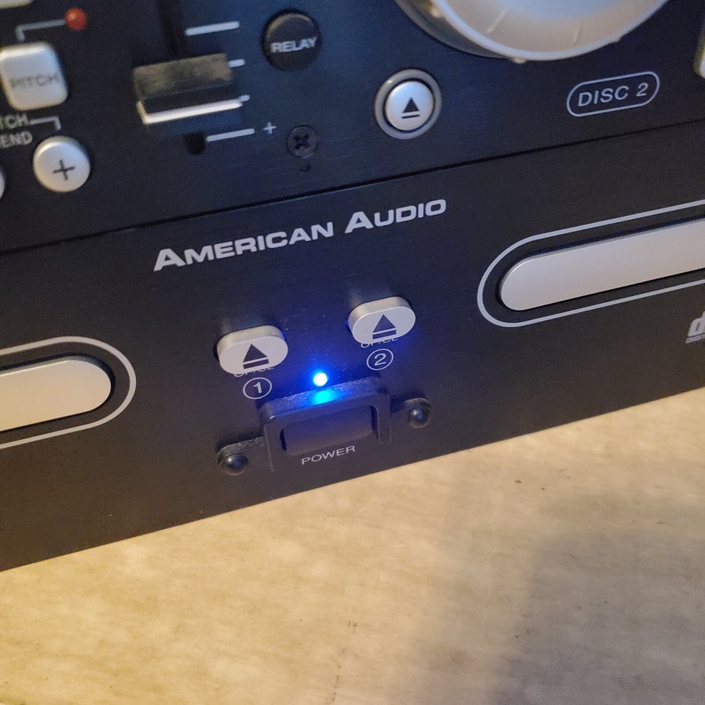 American Audio dcd-pro310 Professional Dj Controller & Dual Cd Player