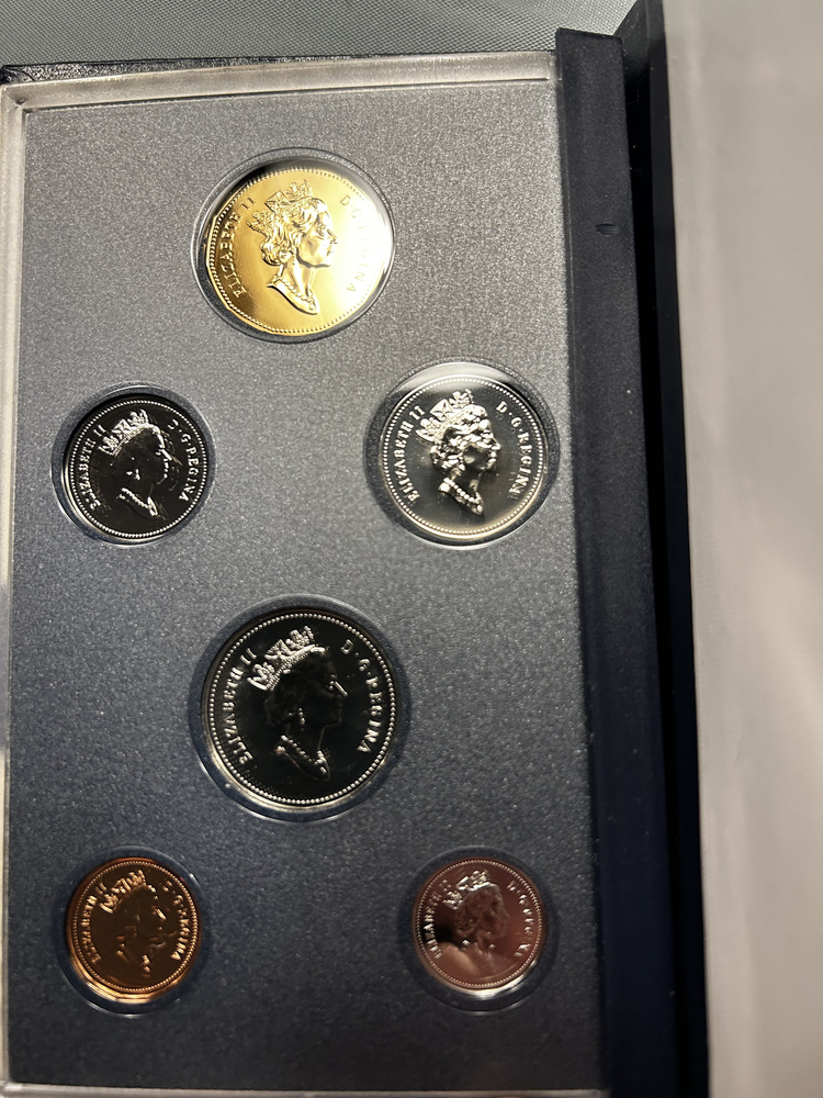 Canadian 1995 Specimen Set- Complete