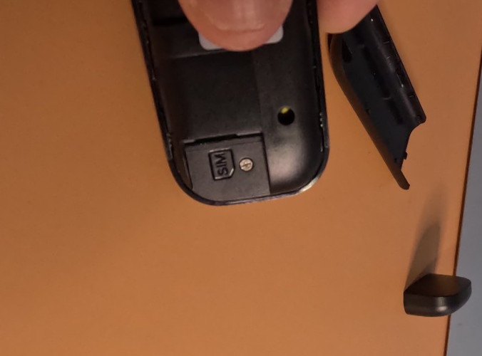 4G LTE USB Portable Router for Full Sized Sim Card.