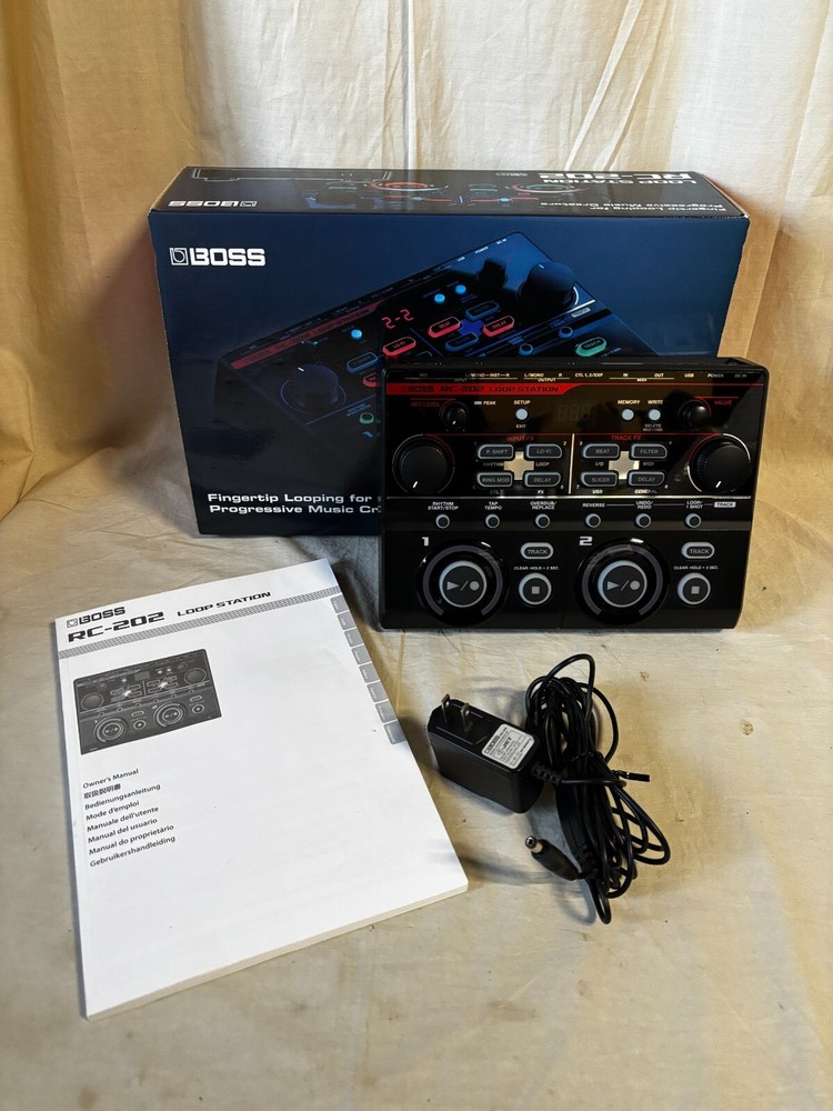 Boss RC-202 Loop Station Compact Performance Controller w/ box