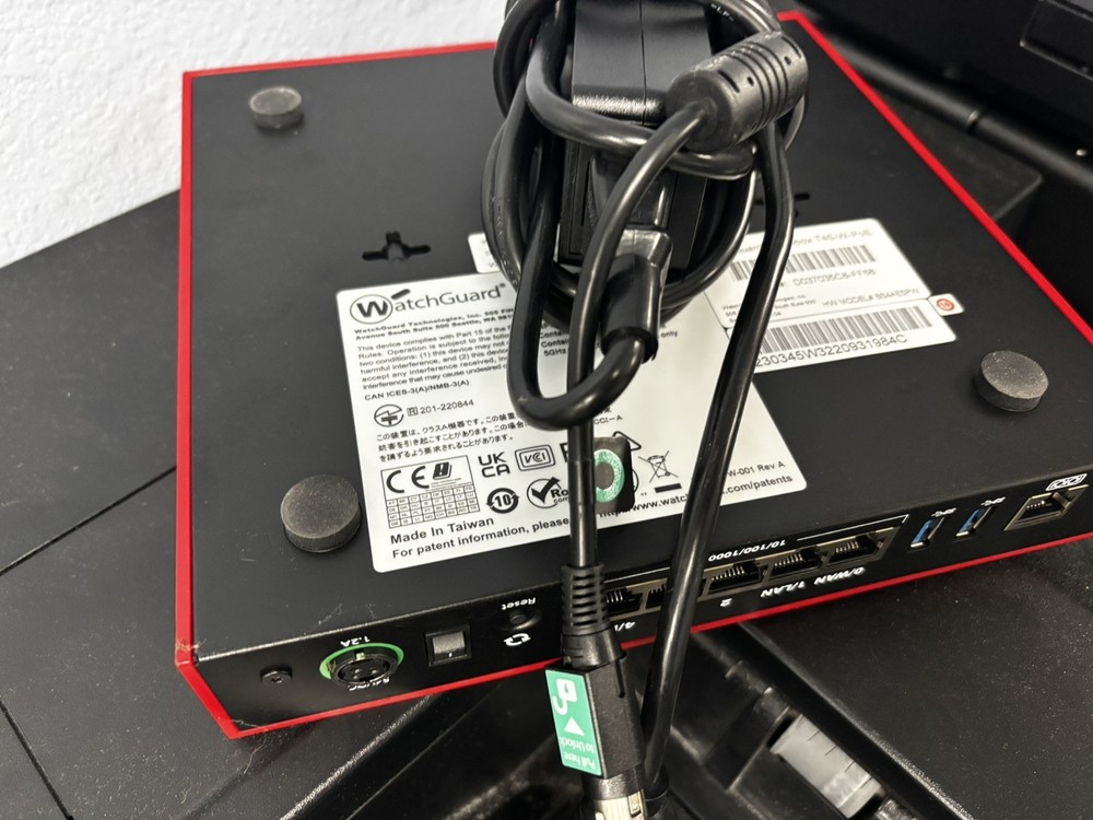 WatchGuard Firebox T45-W-PoE Network Security/Firewall