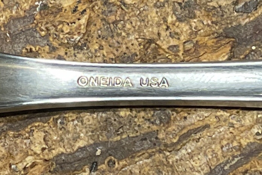 ONEIDA 'LOUISIANA' COMMUNITY STAINLESS GLOSS DINNER FORK SET