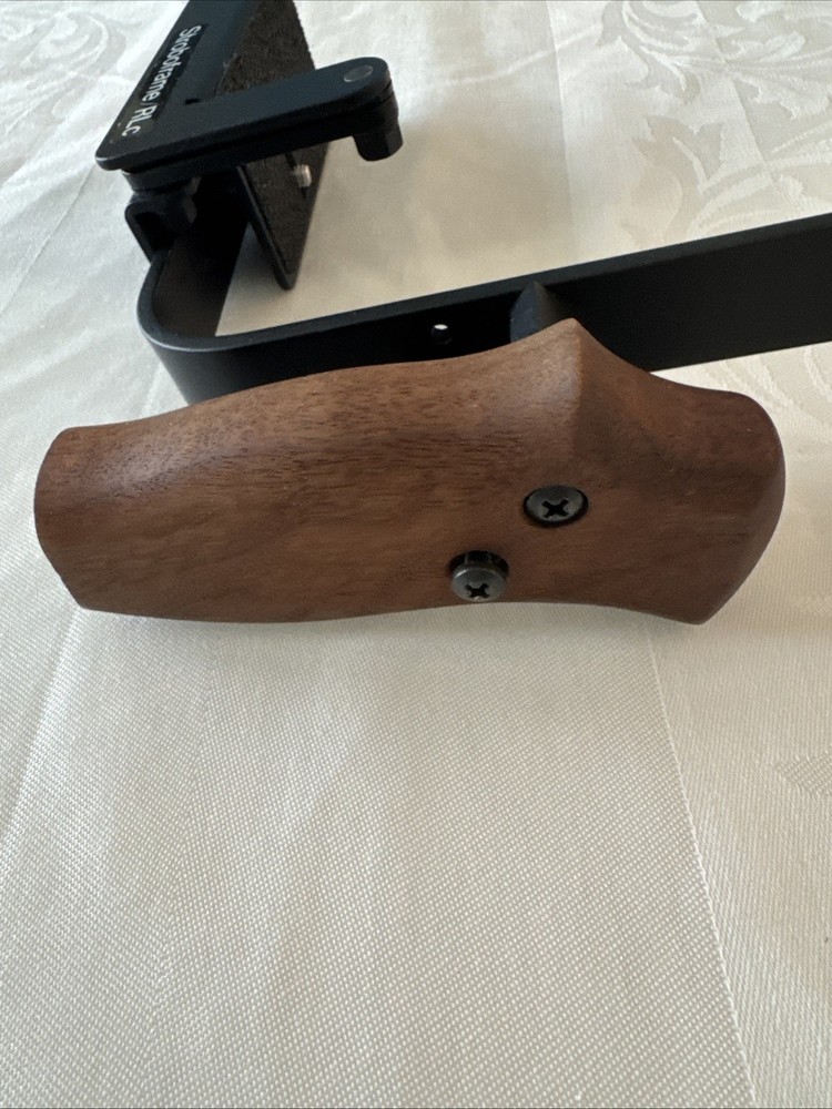 STROBOFRAME RL/C Camera Flash Bracket Designed For 35mm & 645 Cameras