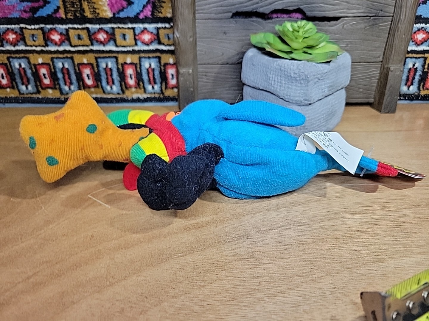 New MEANIES BEANBAG PLUSH SERIES 1 Hurley the Pukin' Toucan IDEA FACTORY 1997