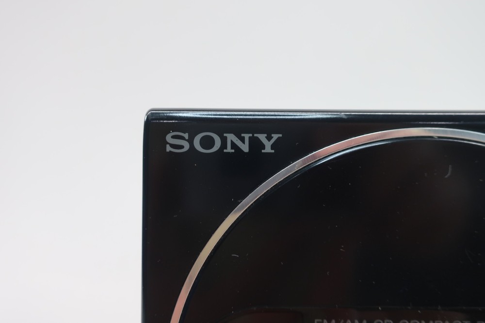Sony D-T3 Discman FM/AM CD Compact Player - Untested No Battery