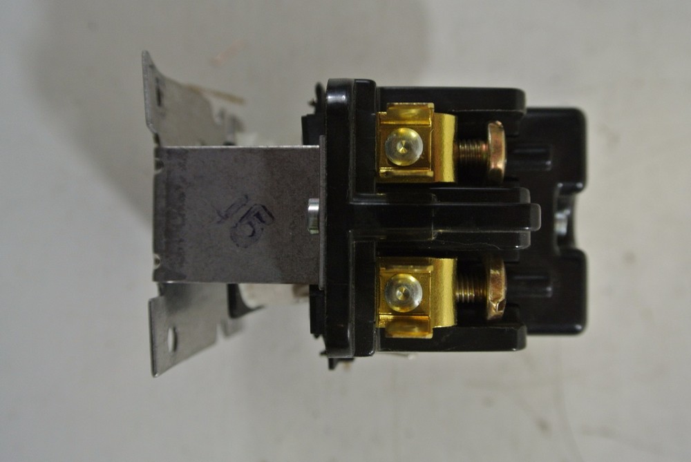 WHITE-RODGERS/RBM Definite Purpose contactor model:122-905