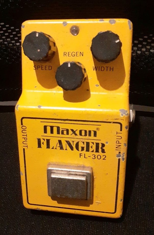 Maxon FL-302 flanger effector