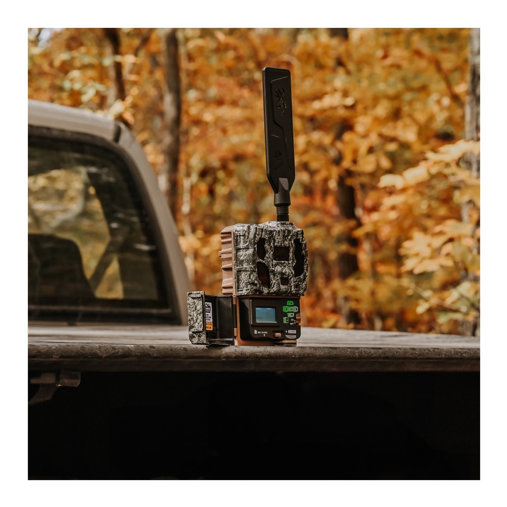 Browning Defender Wireless Pro Scout Max HD Trail Camera Bundle HUNTING