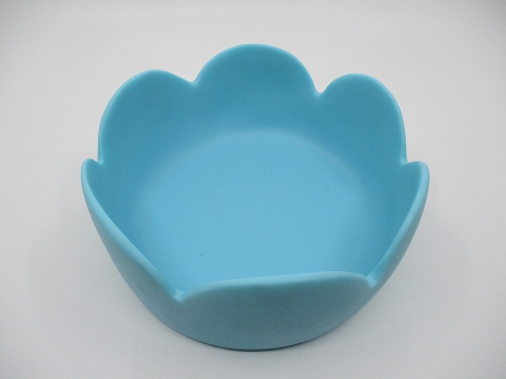 TF DESIGNS FLEUR MEDIUM BOWL - TURQUOISE - 6 1/2" x 3 1/4" 27B