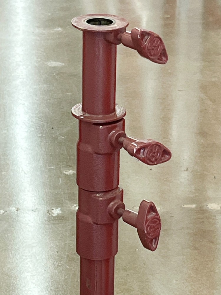 Mole-Richardson Junior Rolling Light Stand